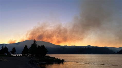 Help arrives to battle wildfire in Washington state near Columbia River Gorge